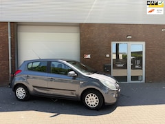 Hyundai i20 - 1.2i i-Drive|AIRCO|NIEUWE APK|NETTE AUTO