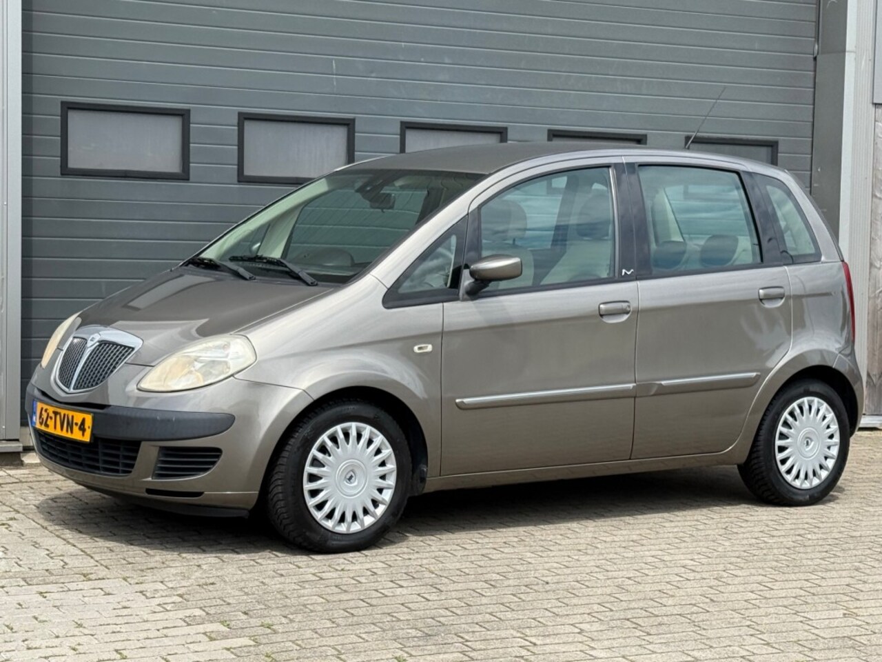 Lancia Musa - 1.4-16V Oro Automaat Clima Cruise Pdc Leuke auto! - AutoWereld.nl