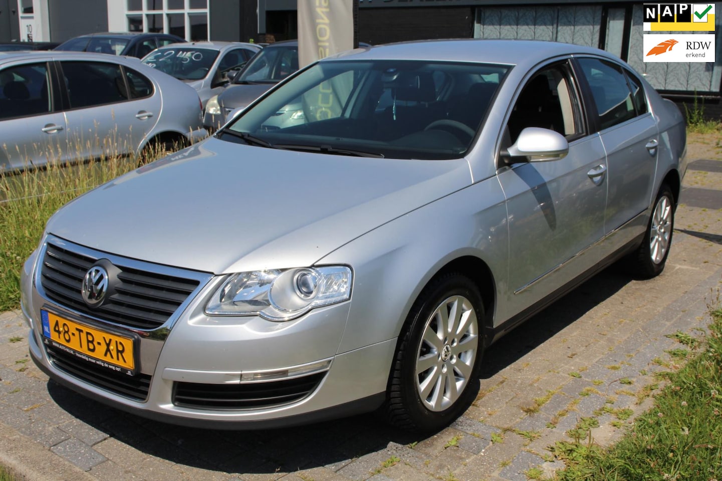 Volkswagen Passat - 2.0 FSI Comfortline Climate NAV Cruise LM-Velgen Trekhaak APK NAP - AutoWereld.nl