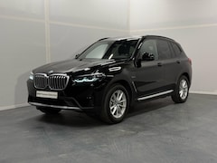 BMW X3 - xDrive30e High Executive | 18" Lichtmetaalvelgen V-spaak | Trekhaak | Panoramadak | Head-u