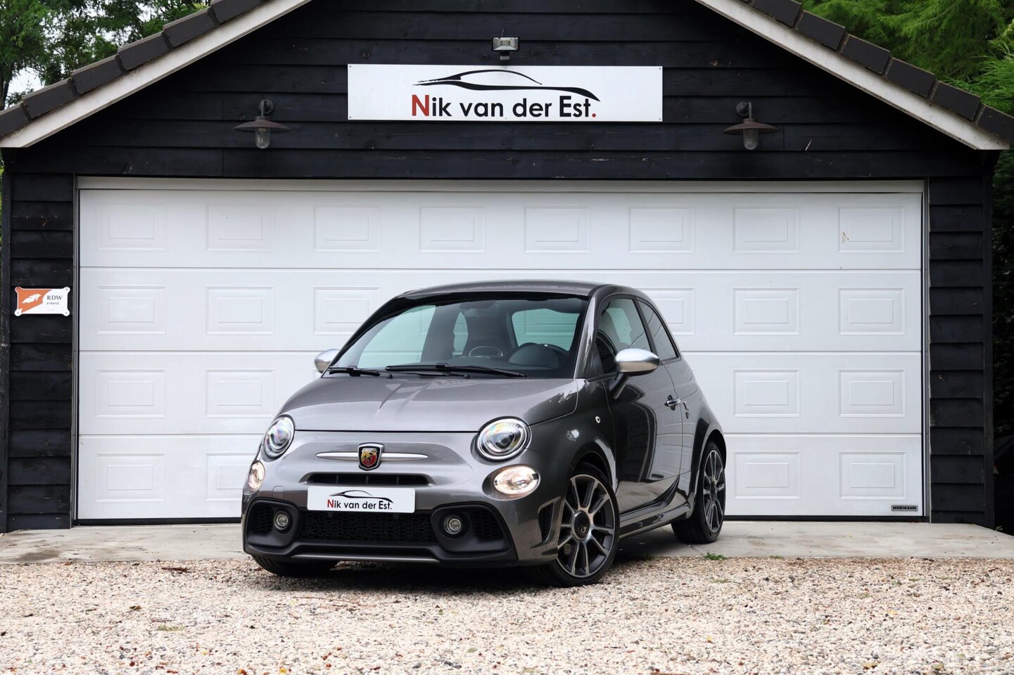 Abarth 595 - Turismo- Cioccolato leder-Clima-PDC-Sportuitaat - AutoWereld.nl
