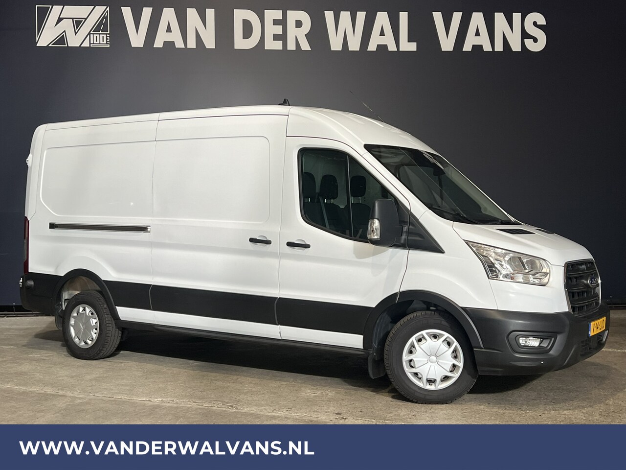 Ford Transit - 2.0 TDCI 131pk L3H2 Euro6 Airco | Camera | Navigatie | Android Auto | Stoelverwarming Verw - AutoWereld.nl
