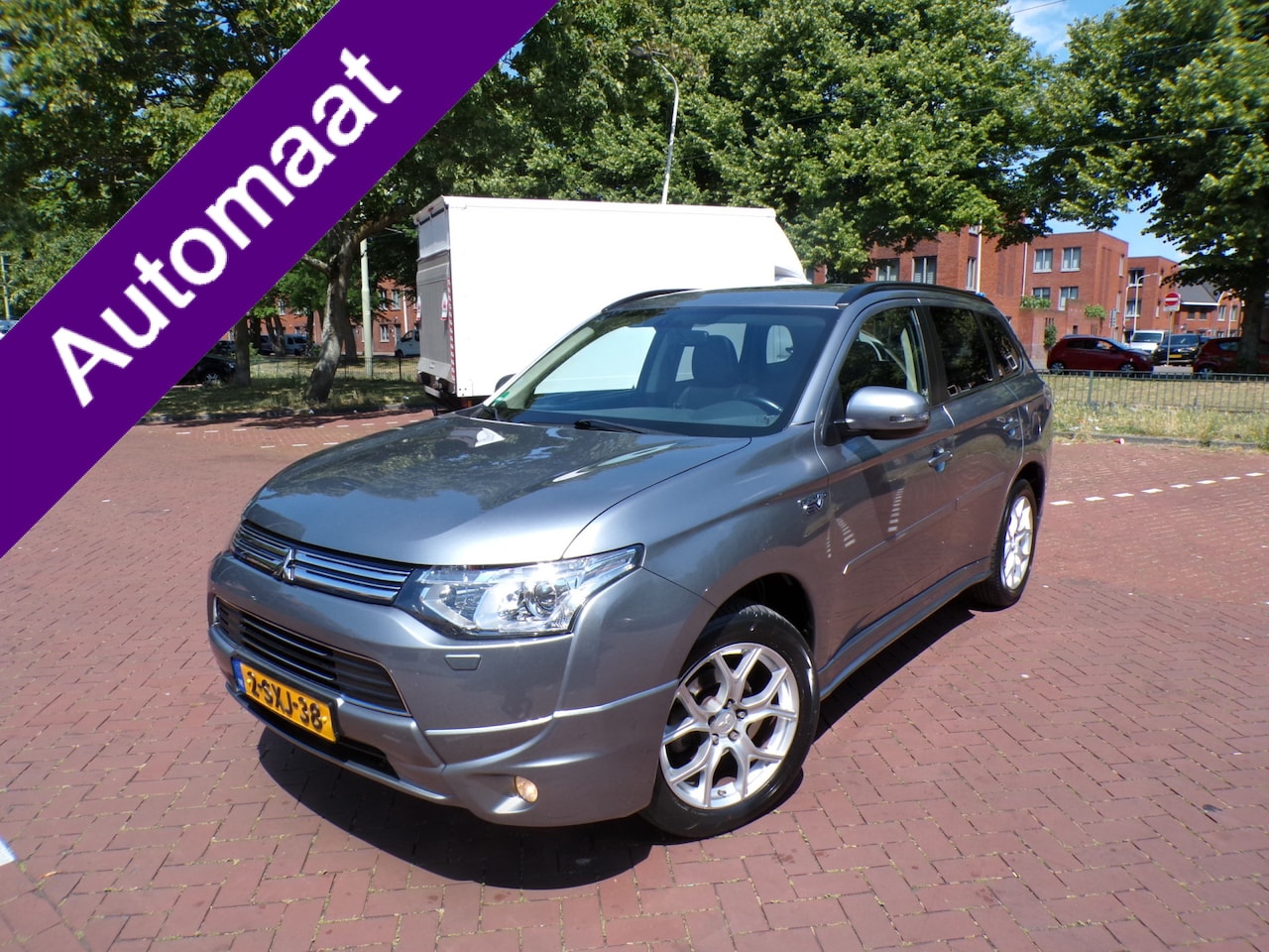 Mitsubishi Outlander - 2.0 PHEV Instyle NL AUTO ORG KM MET NAP/SCHUIFKANTELDAK.... - AutoWereld.nl