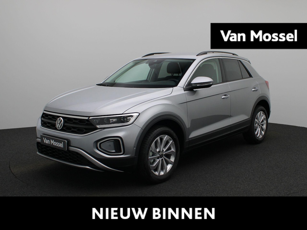 Volkswagen T-Roc - 1.0 TSI Life Edition | Fysieke voorraad auto | Direct leverbaar | Navigatie | Climatronic - AutoWereld.nl