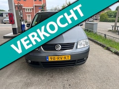 Volkswagen Touran - 2.0-16V FSI Highline
