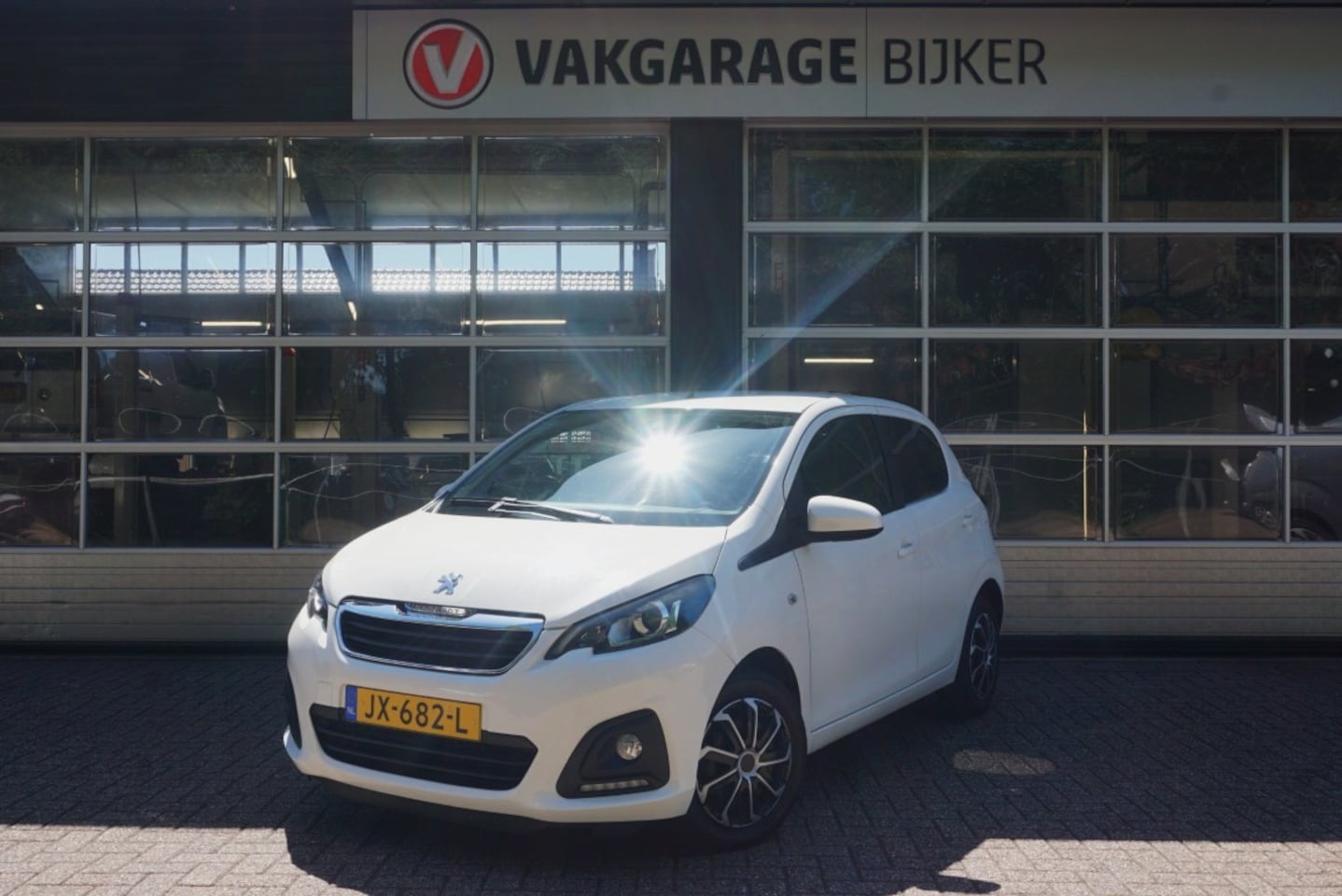 Peugeot 108 - 1.0 e-VTi Active 1.0 e-VTi Active - AutoWereld.nl