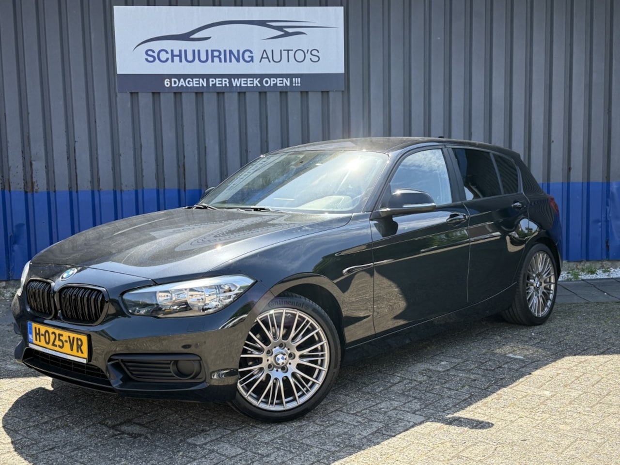 BMW 1-serie - 118i Executive Automaat - AutoWereld.nl