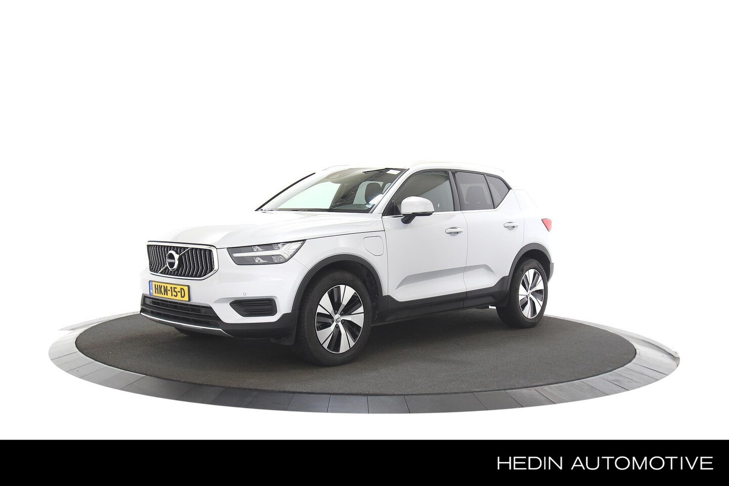 Volvo XC40 - T5 Plug In Hybride Inscription Expression 262pk | Parkeercamera Achter | Parkeersensoren V - AutoWereld.nl