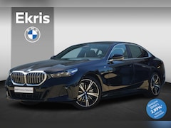 BMW i5 - Sedan eDrive40 M Sportpakket 20'' / Panoramadak / Harman Kardon / Stoelventilatie / Trekha