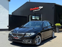 BMW 5-serie Touring - 520i Luxury Line Black Sapphire Metallic