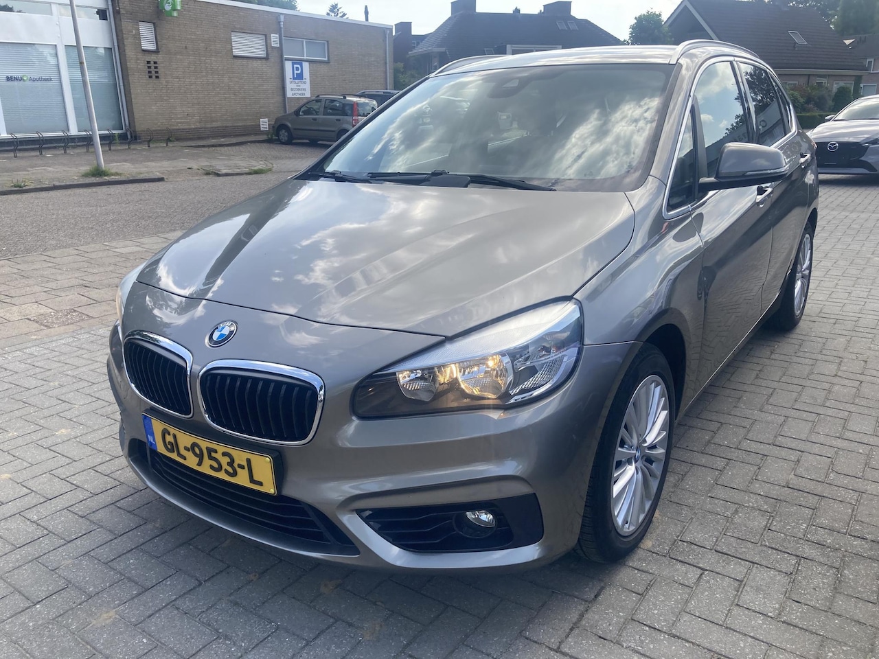 BMW 2-serie Active Tourer - 218i automaat Sport *NET BINNEN* - AutoWereld.nl