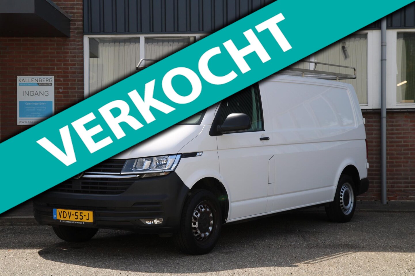 Volkswagen Transporter - 2.0 TDI L2H1 Comfortline / App connect / Trekhaak / Navi / Multi stuur - AutoWereld.nl