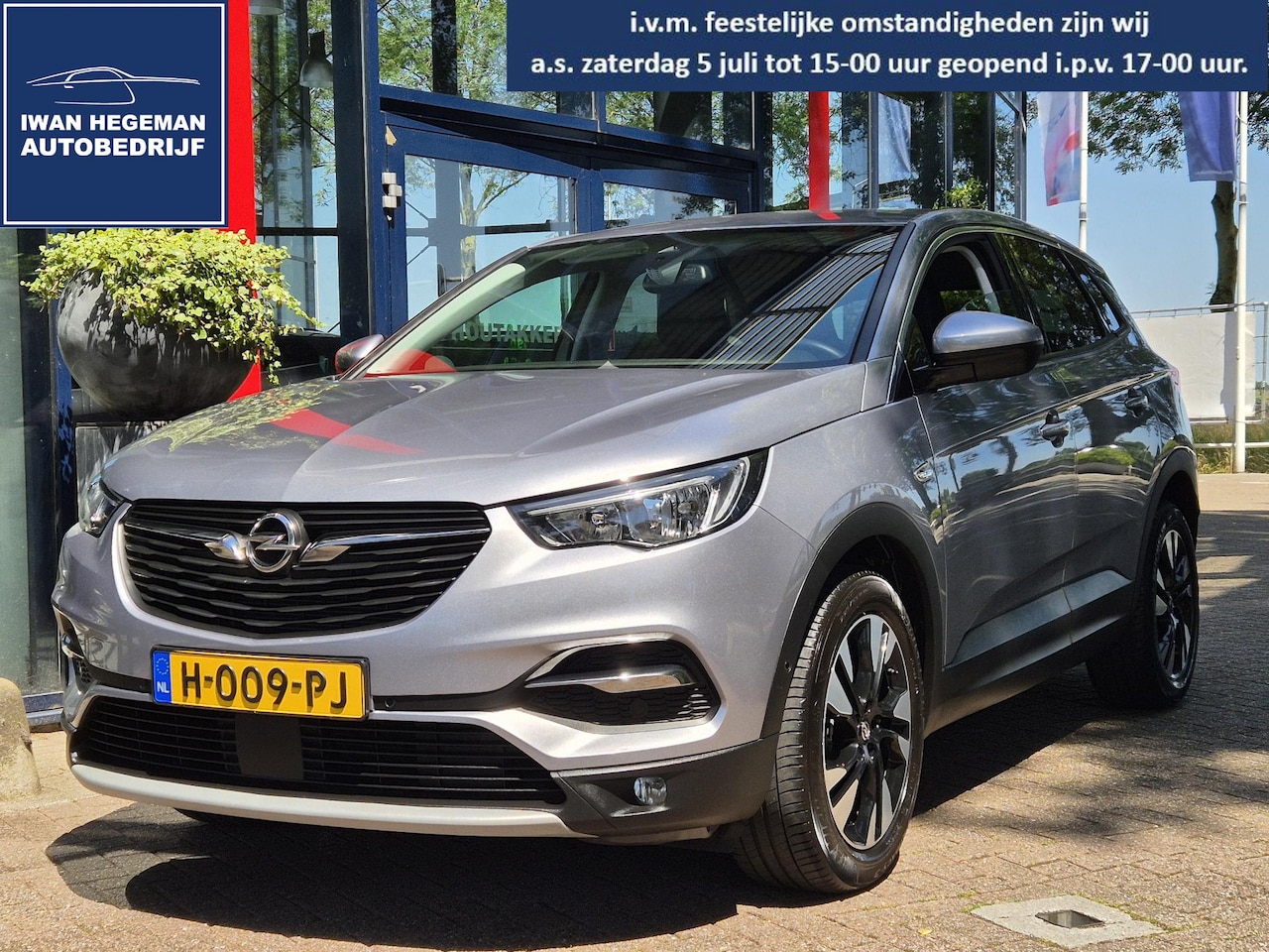 Opel Grandland X - 1.2 Turbo Innovation | Navigatie | PDC + Camera | Cruise Control | LM Velgen | Climate Con - AutoWereld.nl
