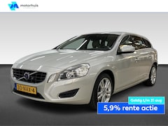 Volvo V60 - T5 240PK SUMMUM NAVI SCHUIFDAK LEDER TREKHAAK CAMERA NL-AUTO NAP