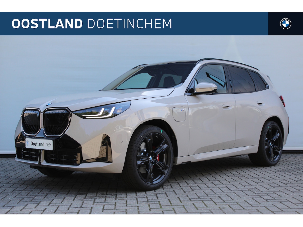 BMW X3 - xDrive30e M Sport Automaat / Panoramadak / Trekhaak / Parking Assistant Professional / Spo - AutoWereld.nl