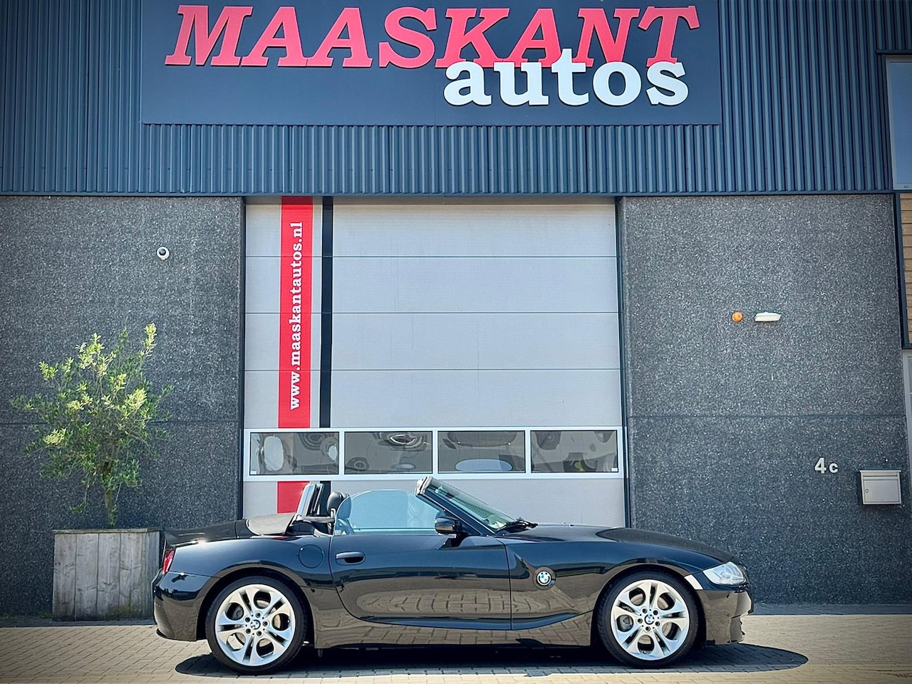 BMW Z4 Roadster - 3.0si / Aut / Navi / Ellipsoid wheels / M-suspension / 265pk / ONLY 79982KM! - AutoWereld.nl
