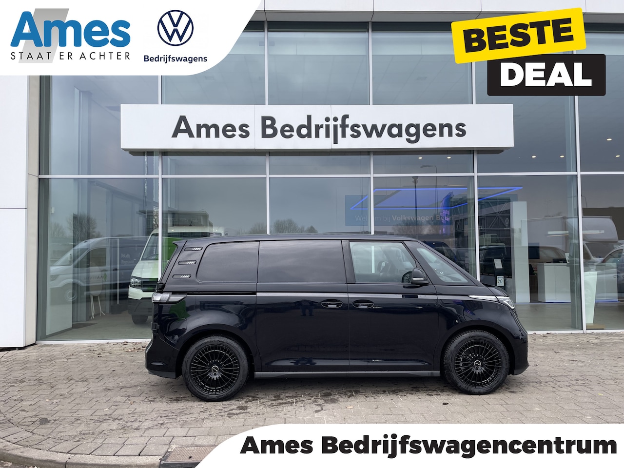 Volkswagen ID. Buzz Cargo - Black edition 77 kWh Demo | App Connect | Camera | PDC | Velgen meerprijs a 1599 ex BTW - AutoWereld.nl