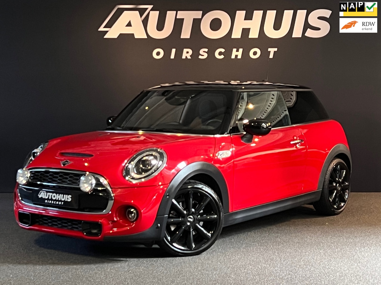 MINI Cooper S - Mini 2.0 Hammersmith Automaat/Carplay/Clima/PDC/18"/Navi - AutoWereld.nl