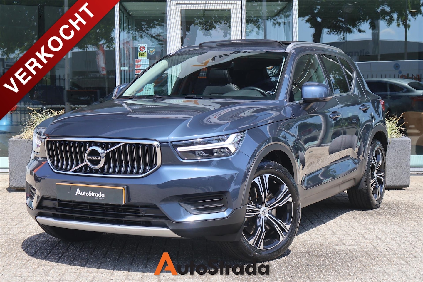 Volvo XC40 - T5 Inscription Twin Engine 262pk | Harman/Kardon | Pano | Trekhaak | Leder | Keyless | Sto - AutoWereld.nl