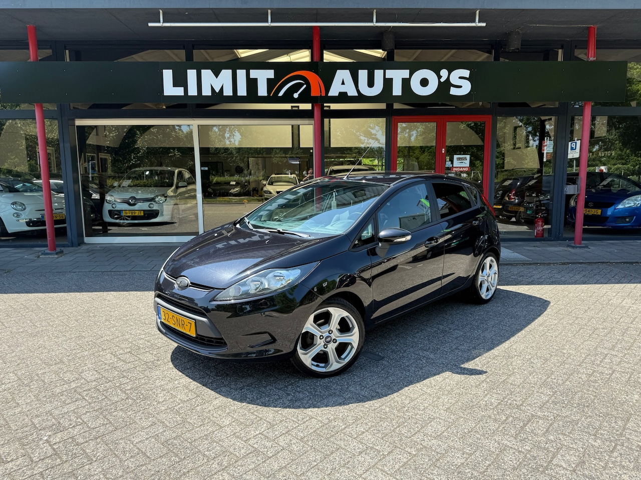 Ford Fiesta - 1.25 Limited Airco/Cruise/El.armen/Lmv/Nap/Apk - AutoWereld.nl