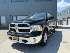 Dodge Ram 1500 - 3.6 V6 Quad Cab 6'4 // LPG G3 // Leer // Schuif.dak // PDC //