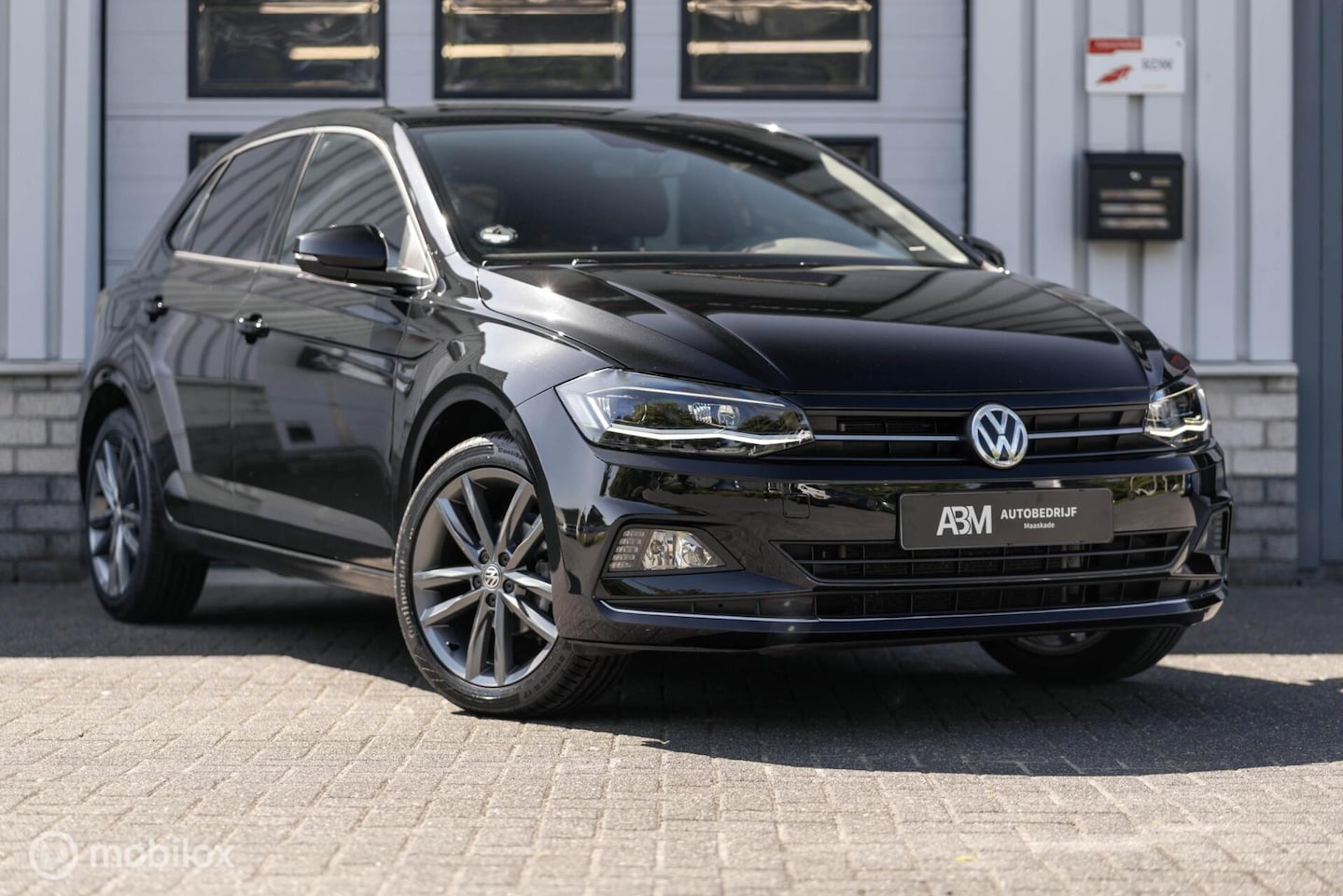 Volkswagen Polo - 1.0 TSI Highline DSG VIRTUAL LED ACC NAVI - AutoWereld.nl