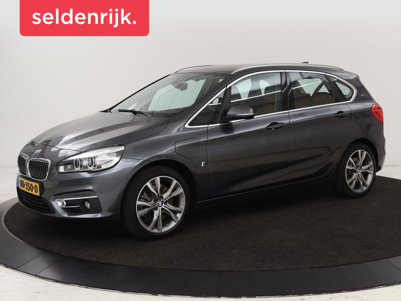 BMW 2-serie Active Tourer - 225xe High Executive | Luxury Line | Leder | Head-Up | Stoelverwarming | Full LED | Naviga - AutoWereld.nl