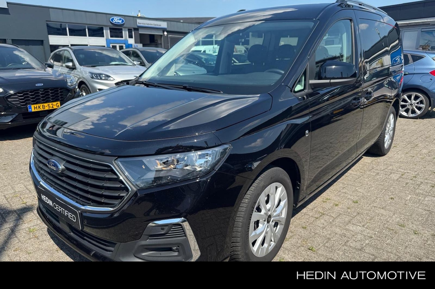 Ford Transit Tourneo - Connect 1.5 Ecoboost 85kw automaat 7 persoons | Lengte 2 | Automaat | Trekhaak - AutoWereld.nl