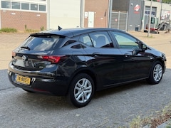 Opel Astra - 1.6 CDTI 136PK Automaat Hatchback EURO 6 Navi