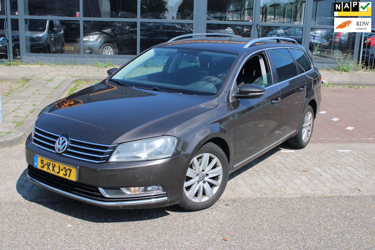 Volkswagen Passat Variant - 1.6 TDI Comfortline BlueMotion | EX BPM | Airco | Stoelverwarming | - AutoWereld.nl
