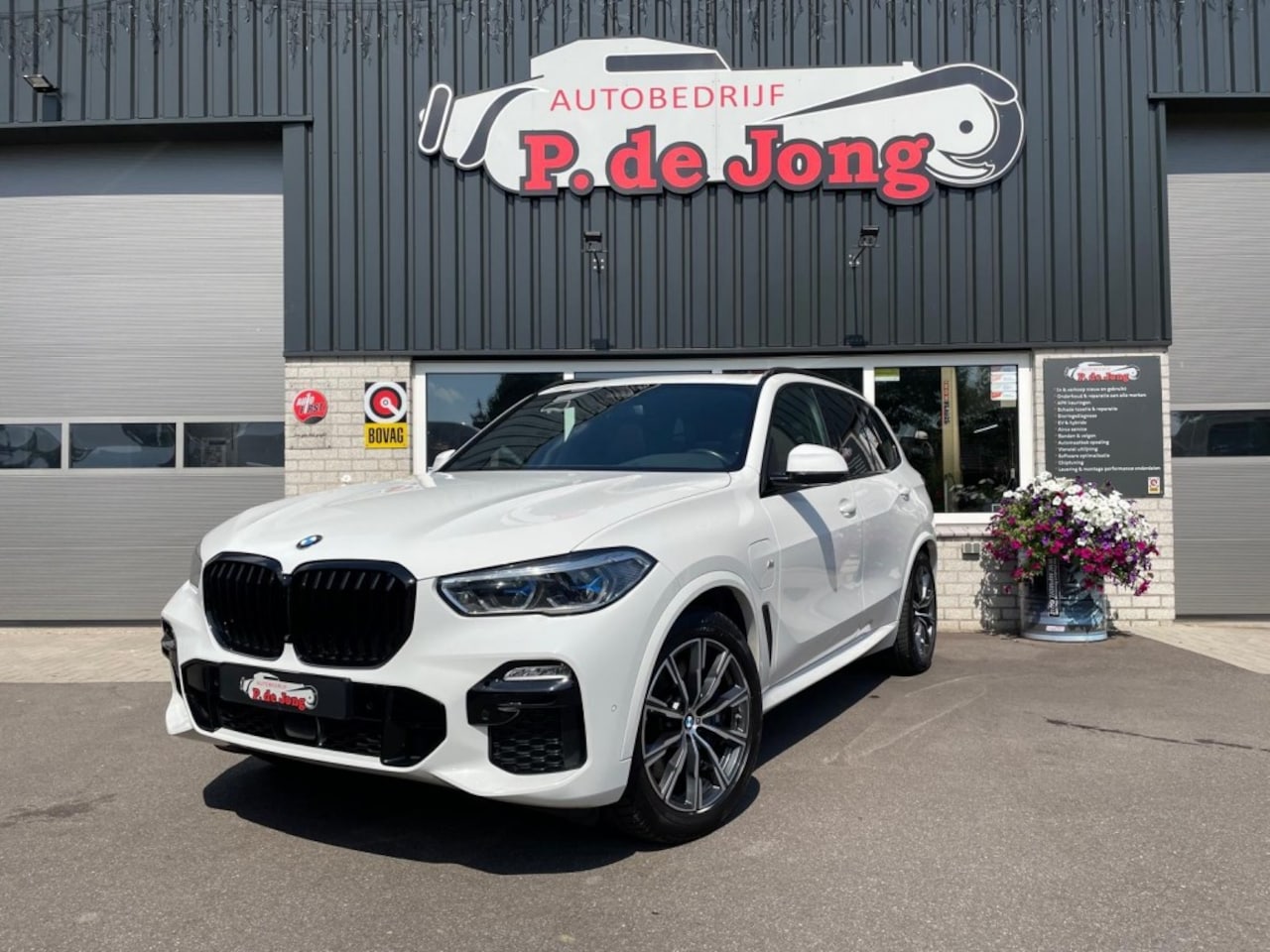 BMW X5 - XDRIVE45E M-Sport, Pano, Trekhaak, Laser, HUD, Camera, Stoelverw/koel, - AutoWereld.nl