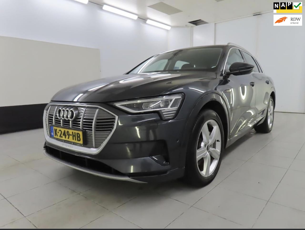 Audi e-tron - 55 quattro Business edition 95 kWh | SOH % | Cruise Control | Climate Control | Incl. BTW - AutoWereld.nl
