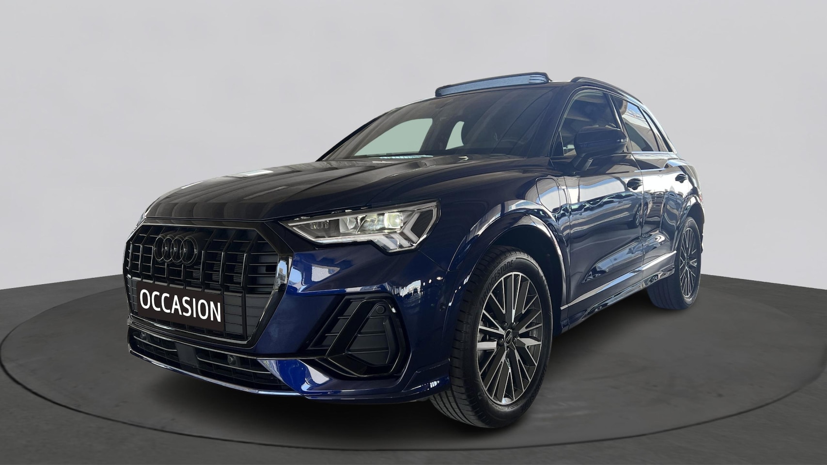 Audi Q3 - 45 TFSI e 245Pk S edition / Panodak / Sfeerverlichting / Stoelverwarming - AutoWereld.nl