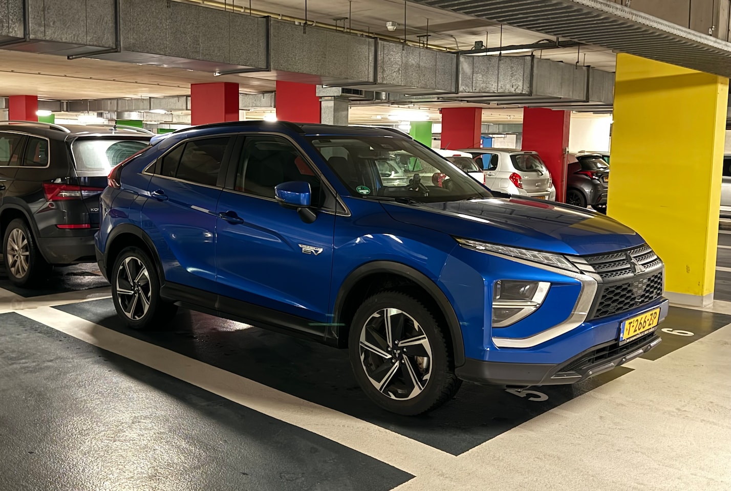 Mitsubishi Eclipse Cross - 2.4 PHEV Intense+ - AutoWereld.nl