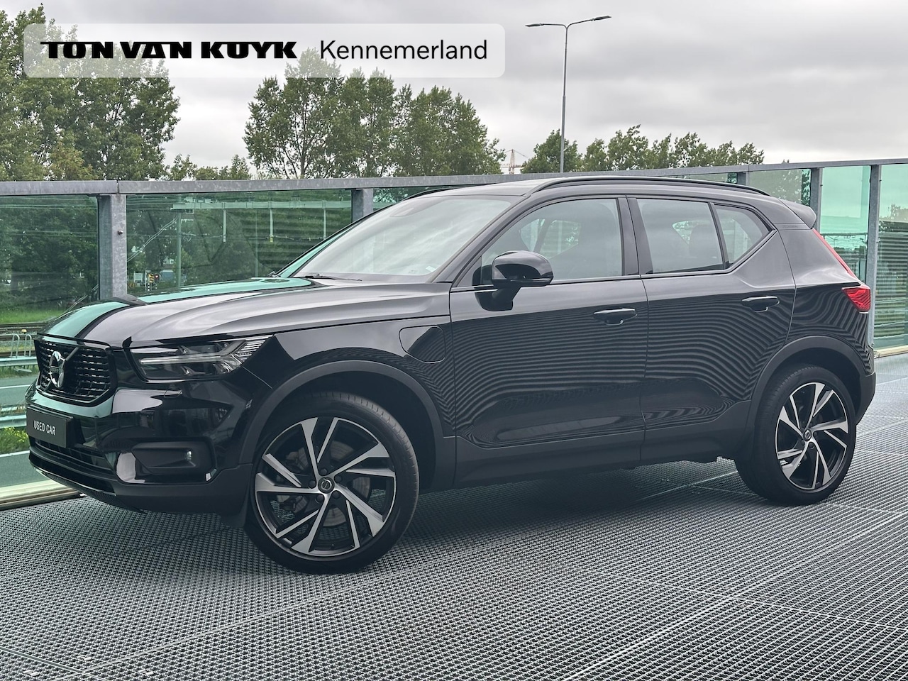 Volvo XC40 - 1.5 T5 Twin Engine R-Design PHEV , Automaat, Panoramadak, Keyless entry, Harman Kardon aud - AutoWereld.nl