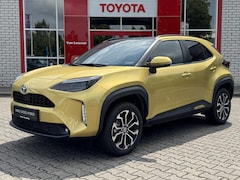 Toyota Yaris Cross - 1.5 HYBRID STYLE PANO-DAK STOEL/STUURVERW HEAD-UP EL-ACHTERKLEP NAVI APPLE/ANDROID LED 17"