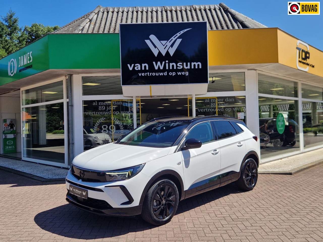 Opel Grandland - 1.2 Turbo GS Line | AUTOMAAT | NAVI | CAMERA | LED | Black Pack | 2 x AGR stoel| Park Pilo - AutoWereld.nl