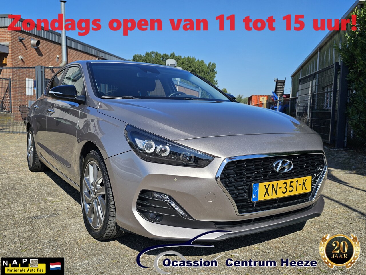 Hyundai i30 Fastback - 1.0 T-GDI Premium 1.0 T-GDI Premium, 1e Eig! Camera! Carplay! Zondag OPEN! - AutoWereld.nl