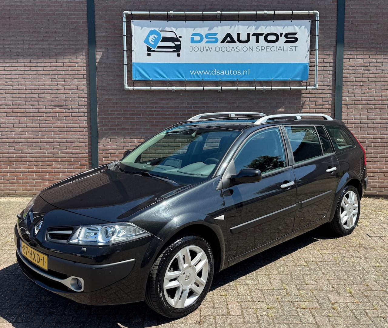 Renault Mégane Grand Tour - 2.0-16V Tech Line 2.0-16V Tech Line - AutoWereld.nl