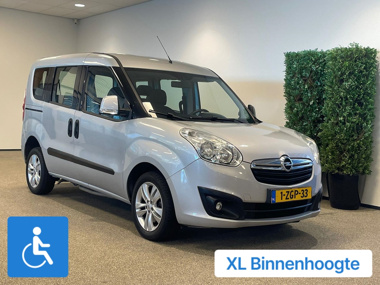 Opel Combo - Rolstoelauto XXL - AutoWereld.nl