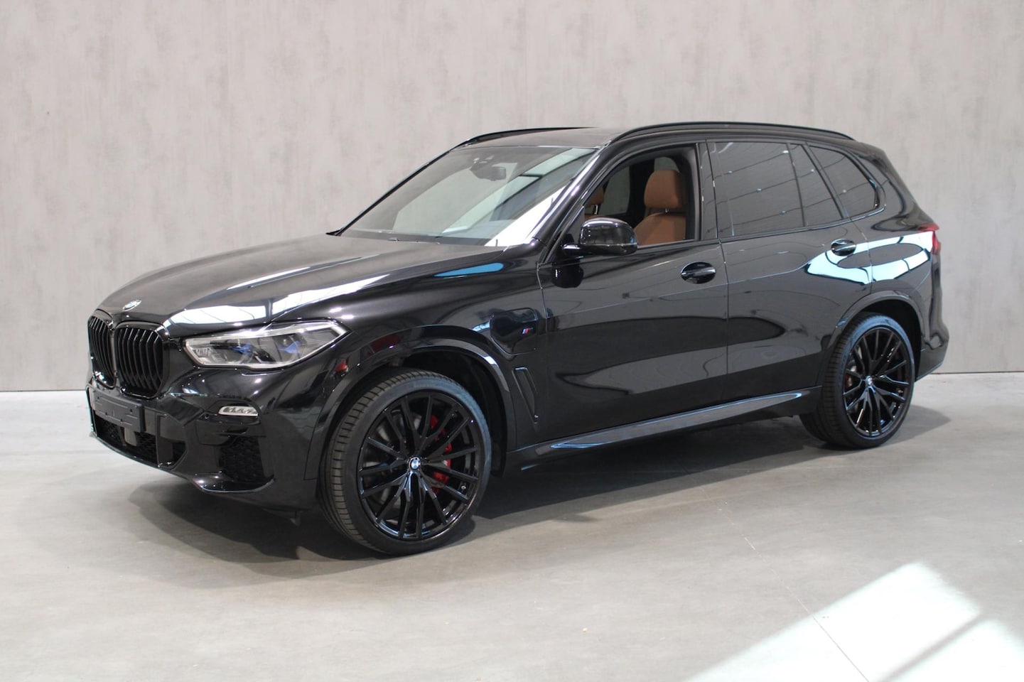 BMW X5 - XDrive45e High Executive M-Sport 22inch/360g Camera/laser/H&K Rijklaar 12 maanden bovag - AutoWereld.nl