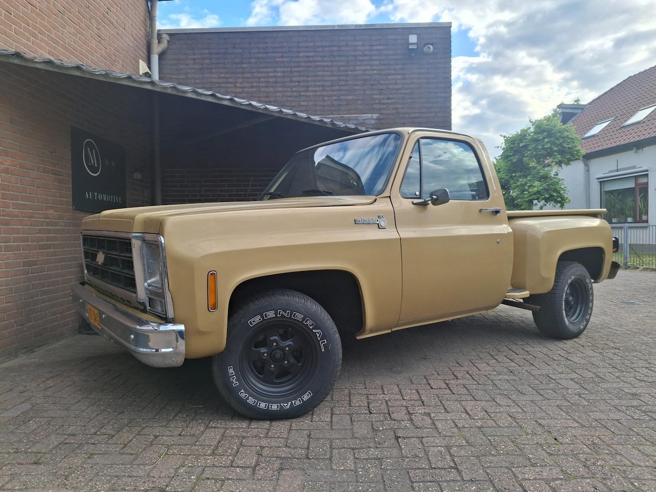 Chevrolet C10 - CHEVROLET COMM Step-Side 5.0 V8 Automaat - AutoWereld.nl