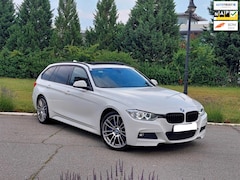BMW 3-serie Touring - 320i Edition M Sport Shadow Executive Panorama Apple CarPlay NAP