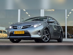 Toyota Auris Touring Sports - 1.8 Hybrid Lease+ Leer Xenon Trekhaak Panoramadak Mooi