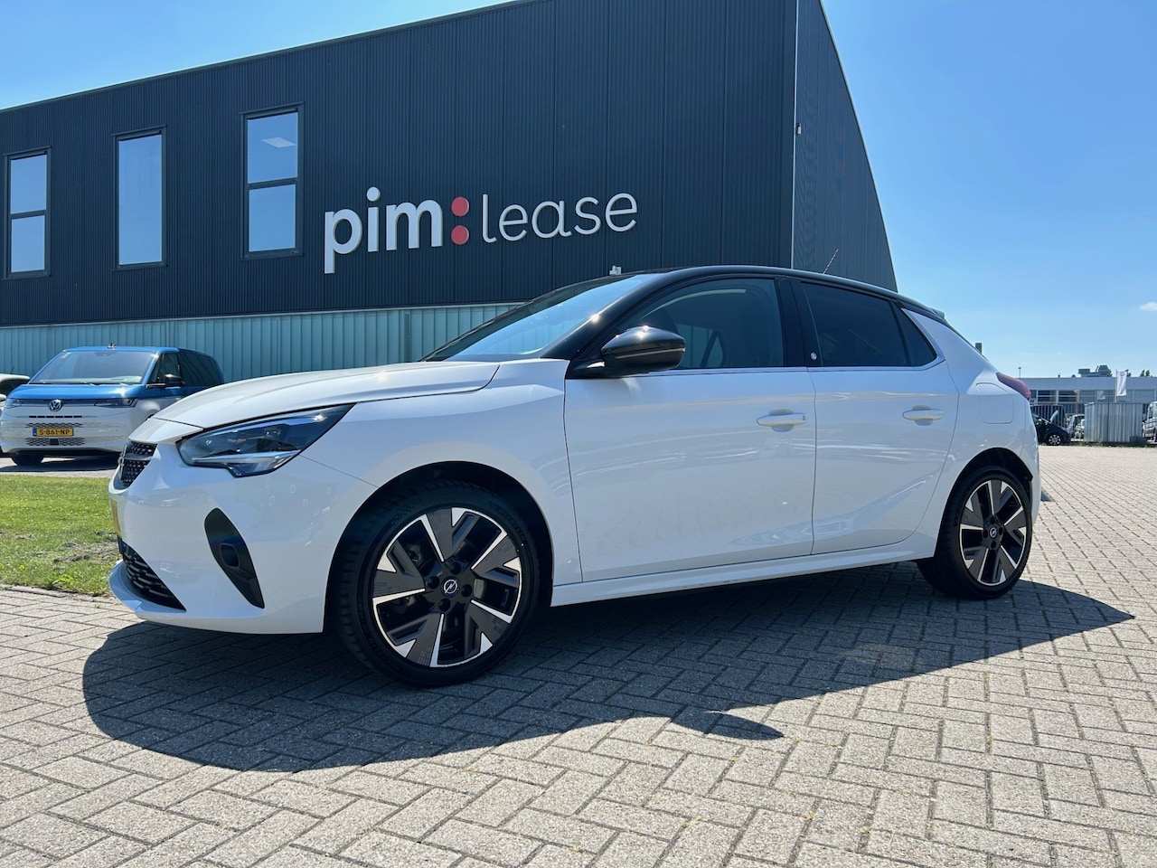 Opel Corsa-e - Elegance 50 kWh 3 fase - AutoWereld.nl