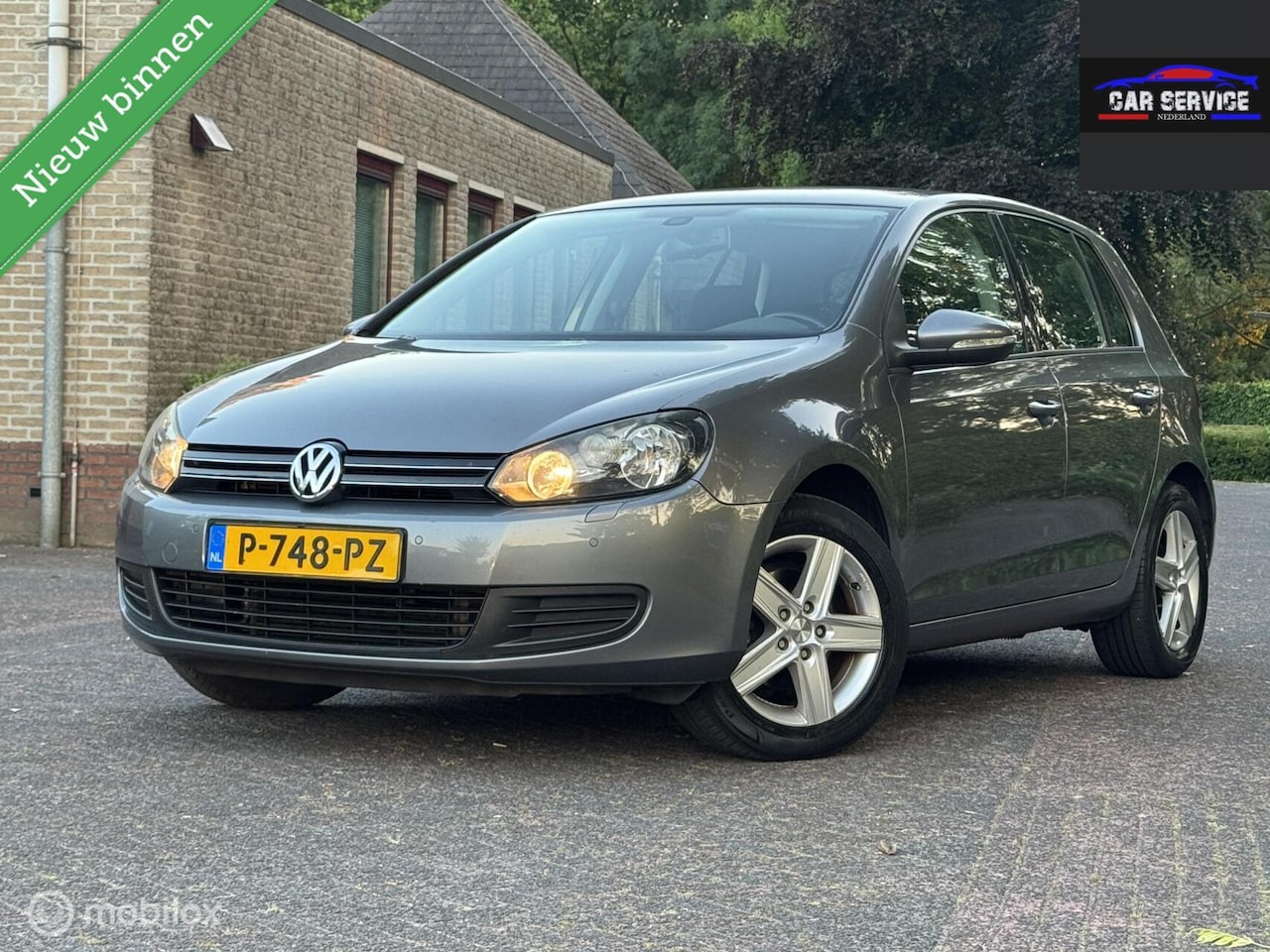 Volkswagen Golf - 1.4 highline/PDC/APK/NAVI/STLVW/LMV - AutoWereld.nl