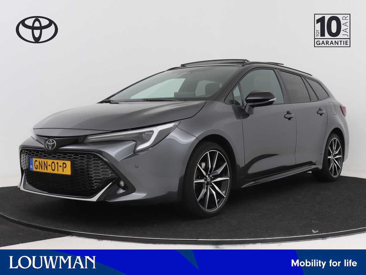 Toyota Corolla Touring Sports - Hybrid 200 Business GR Sport Plus | Panoramadak | Blind Spot monitor | Parkeersensoren | S - AutoWereld.nl