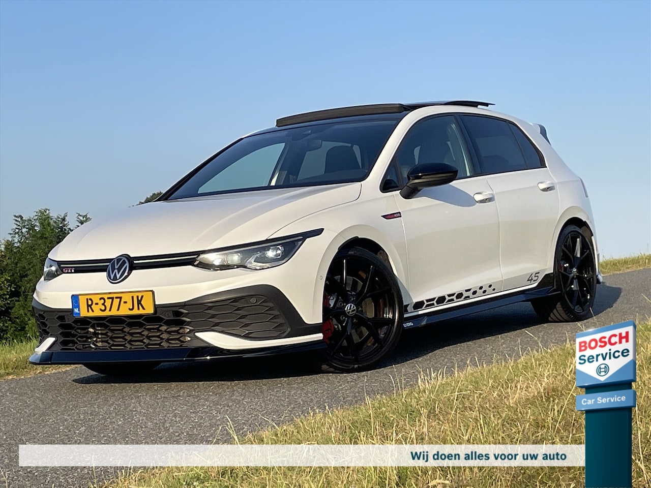 Volkswagen Golf - 8 2.0 TSI GTI Clubsport 380PK / Pano / Black-style / Zaero Pakket / Camera / Virtual Cockp - AutoWereld.nl