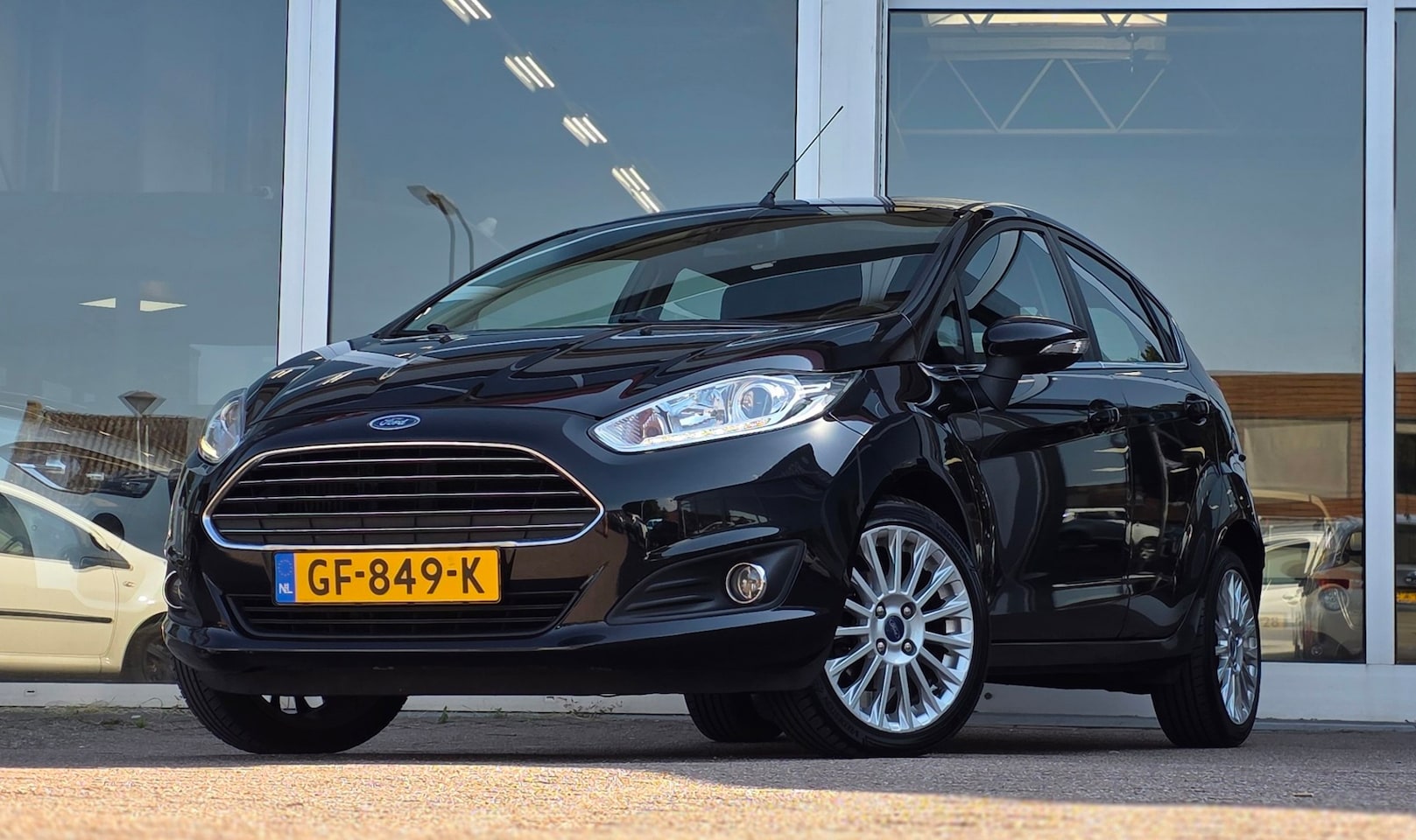 Ford Fiesta - 1.6 TDCi Titanium 100% Onderhouden PDC - AutoWereld.nl