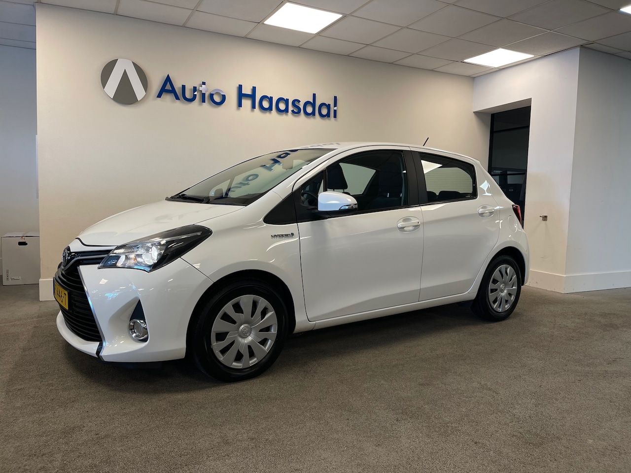 Toyota Yaris - 1.5 Hybrid Aspiration|CRUISE|CAMERA|FACELIFT|BLUETOOTH - AutoWereld.nl